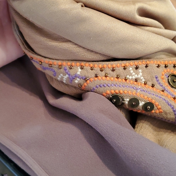 OUTFIT. 2 PIECES. FLOWY PANT AND LONG SLEEVE - Picture 5 of 5